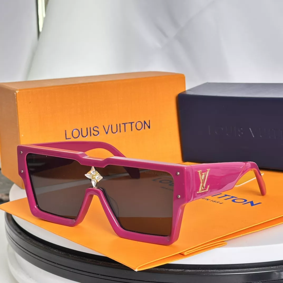 Louis Vuitton AAA Quality Sunglasses SmartChoice 4713