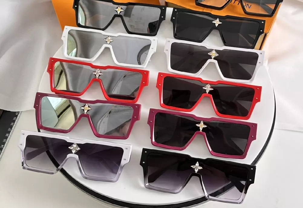 Louis Vuitton AAA Quality Sunglasses SmartChoice 4713