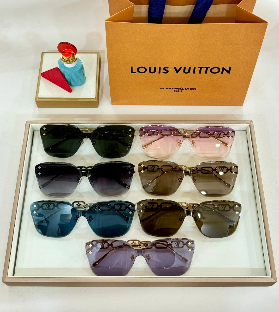 Louis Vuitton AAA Quality Sunglasses Sophisticated 6115