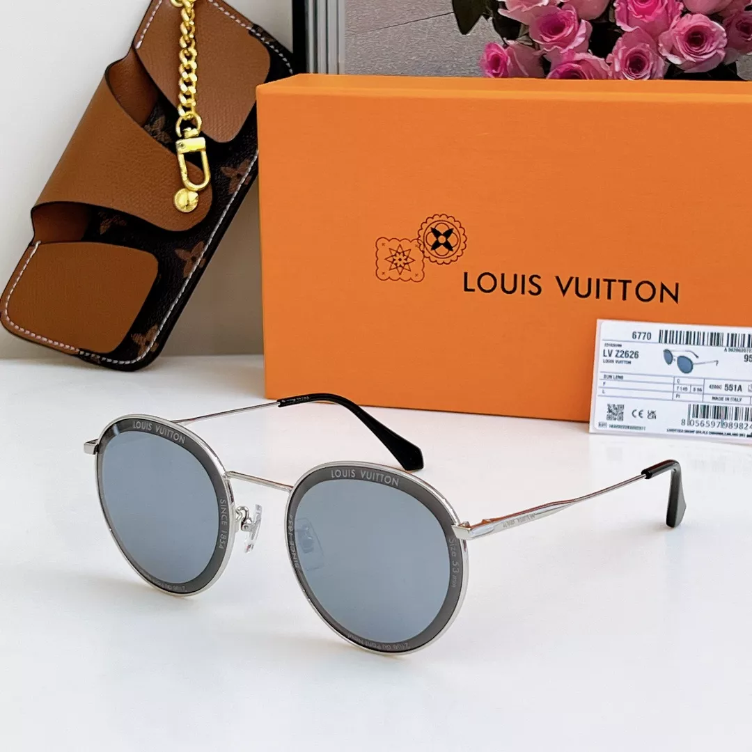 Louis Vuitton AAA Quality Sunglasses SportInspired 312