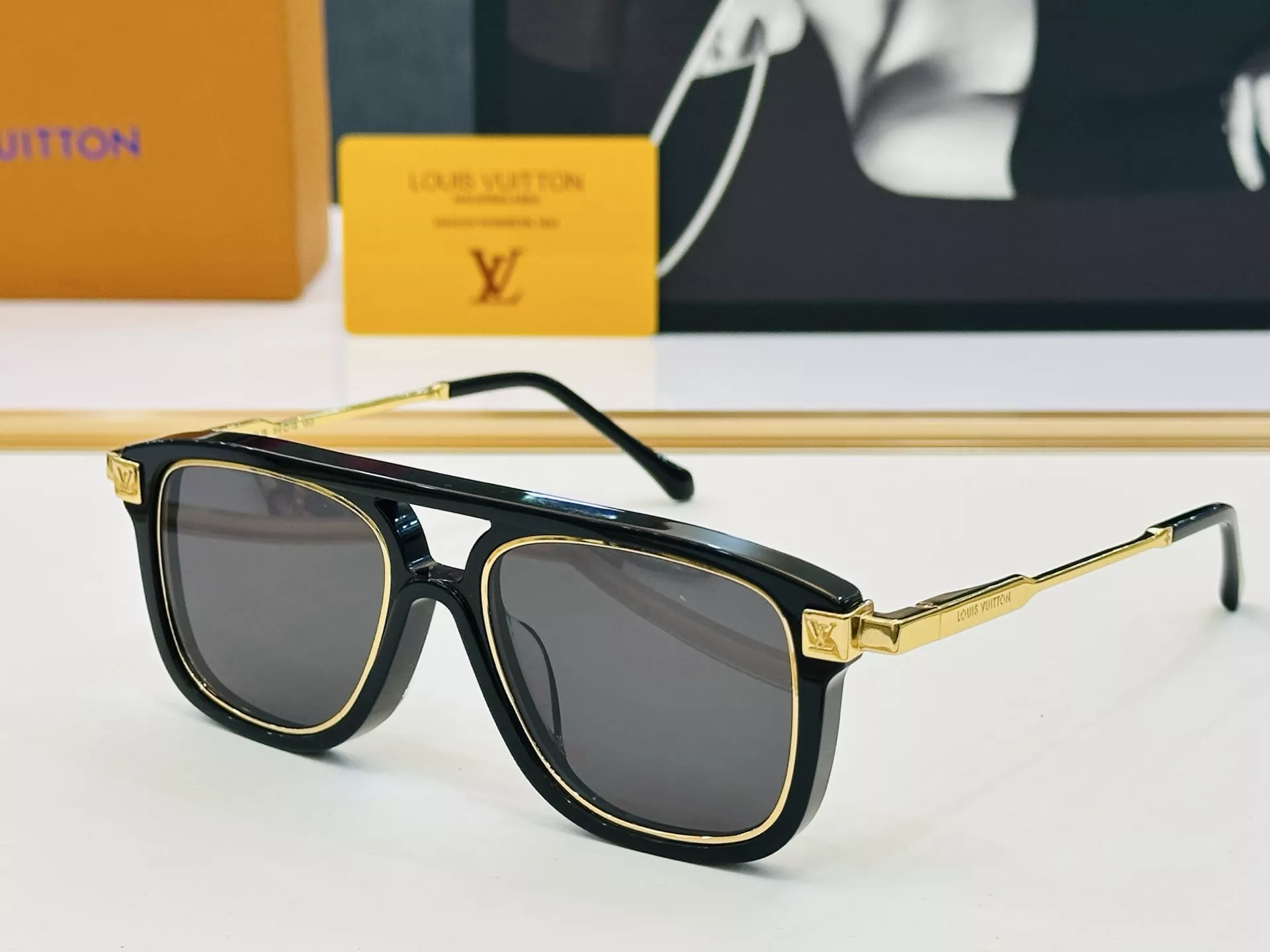 Louis Vuitton AAA Quality Sunglasses Trendy 3070
