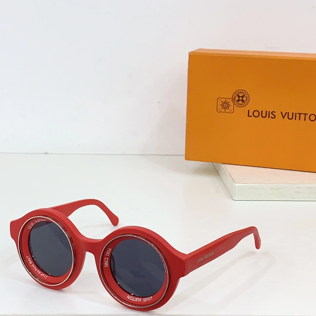 Louis Vuitton AAA Quality Sunglasses Versatile 2318
