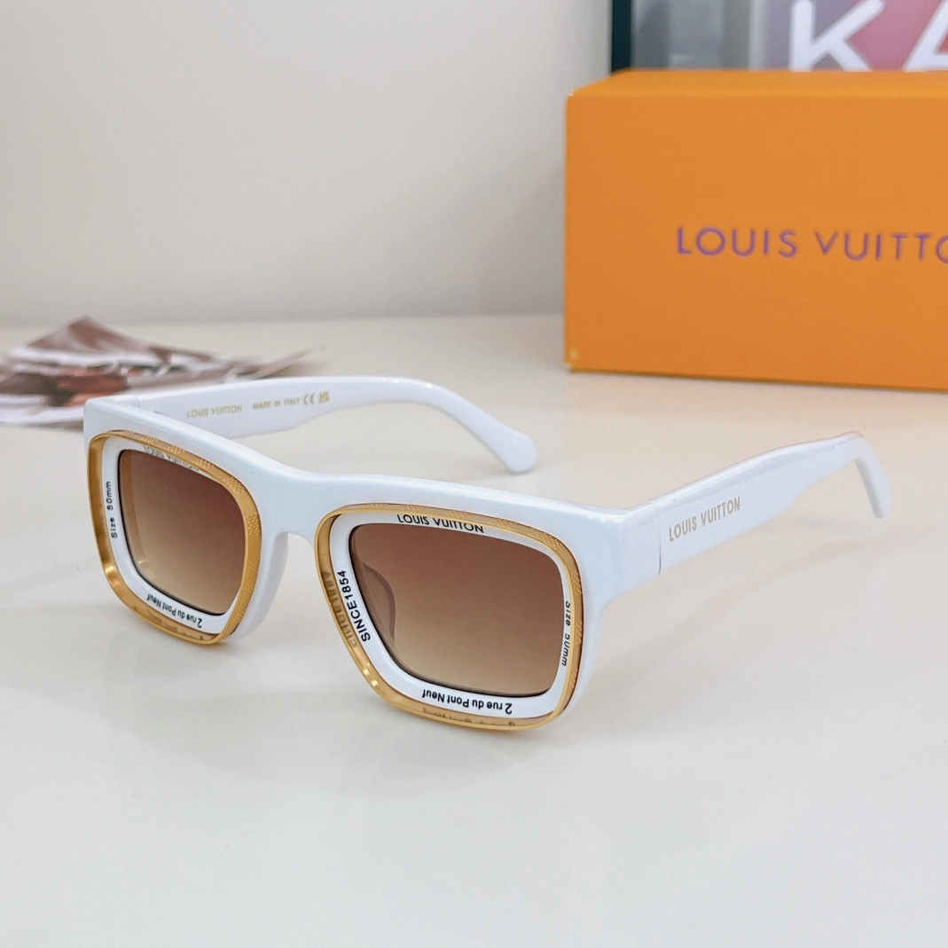 Louis Vuitton AAA Quality Sunglasses Vibrant 4699