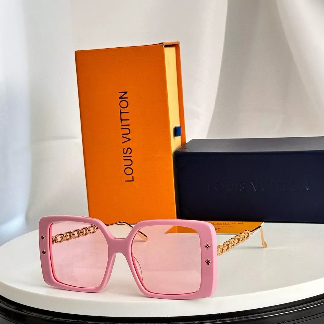 Louis Vuitton AAA Quality Sunglasses WellDesigned 9744