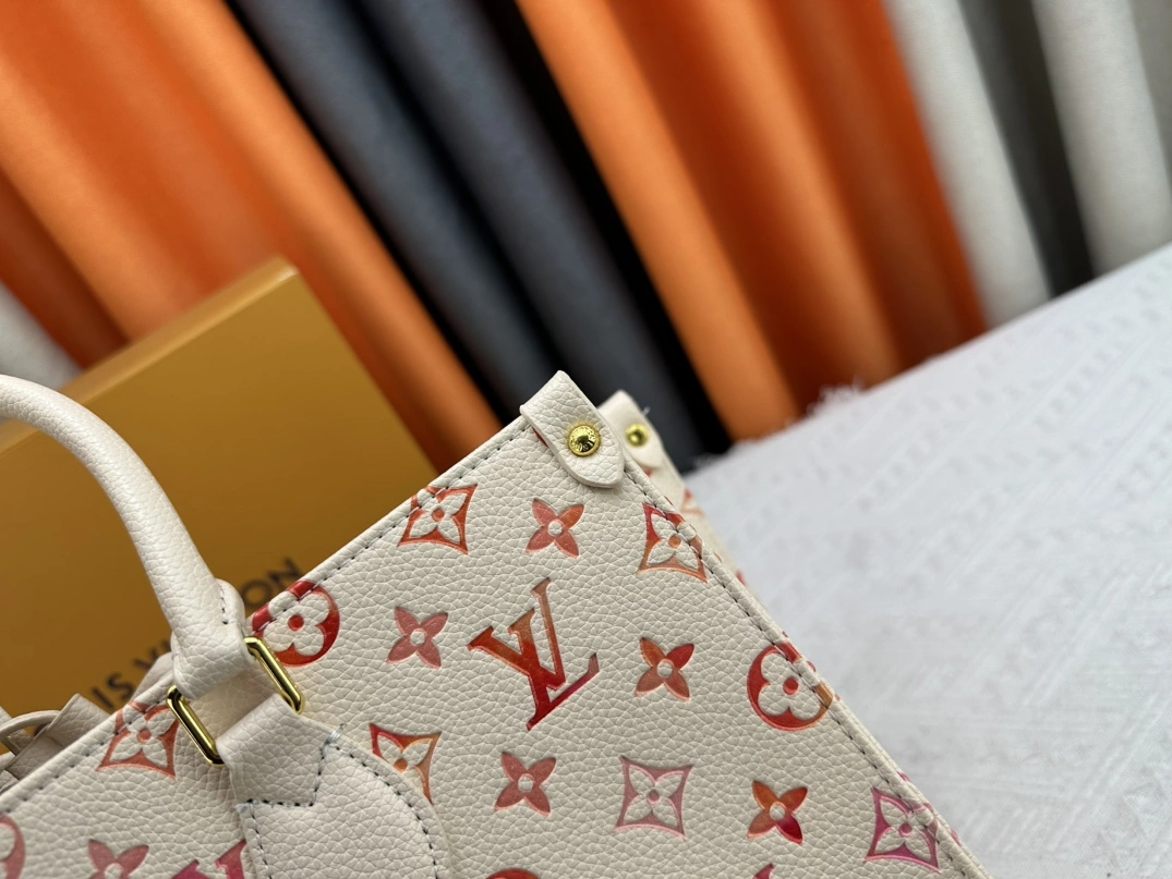 Louis Vuitton AAA Quality Tote-Handbags For Unisex EyeCatching 6474