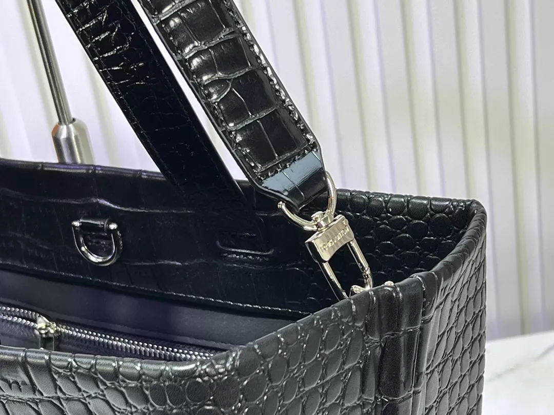 Louis Vuitton AAA Quality Tote-Handbags For Women Bold 401