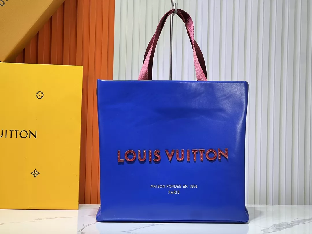 Louis Vuitton AAA Quality Tote-Handbags For Women Comfortable 3323