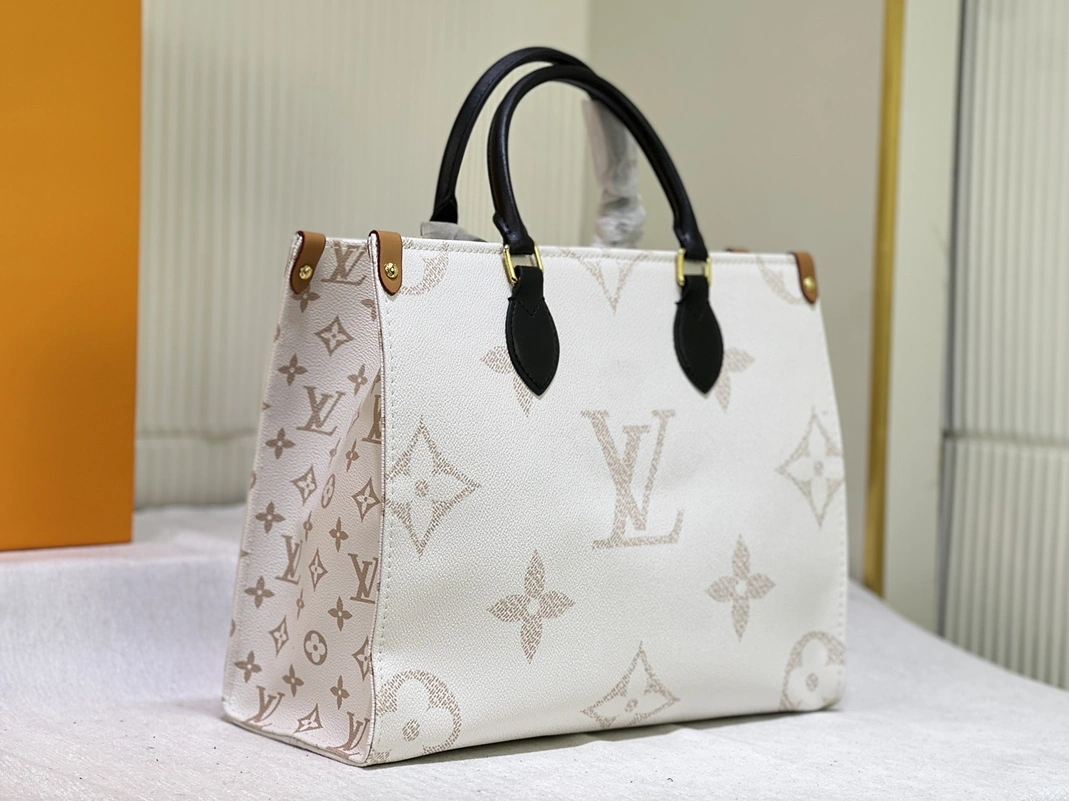 Louis Vuitton AAA Quality Tote-Handbags For Women DailyWear 7450