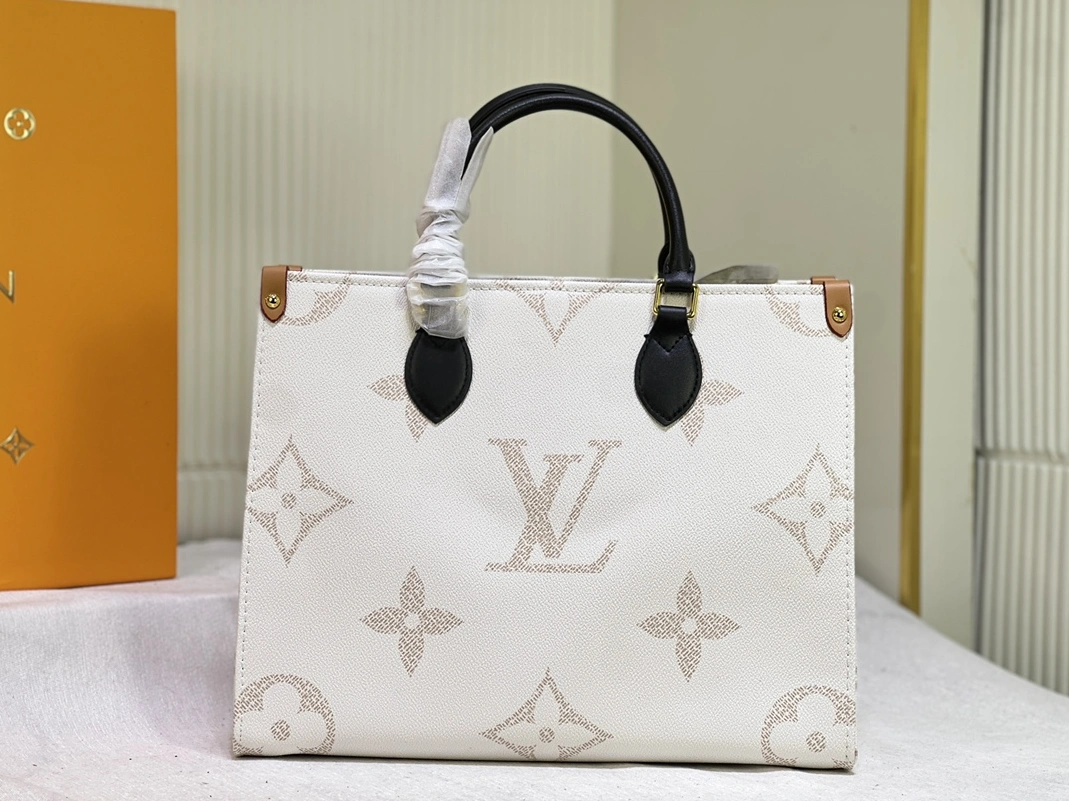 Louis Vuitton AAA Quality Tote-Handbags For Women DailyWear 7450
