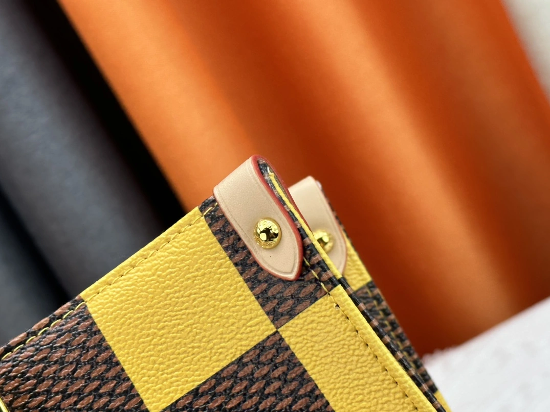 Louis Vuitton AAA Quality Tote-Handbags For Women EyeCatching 9178