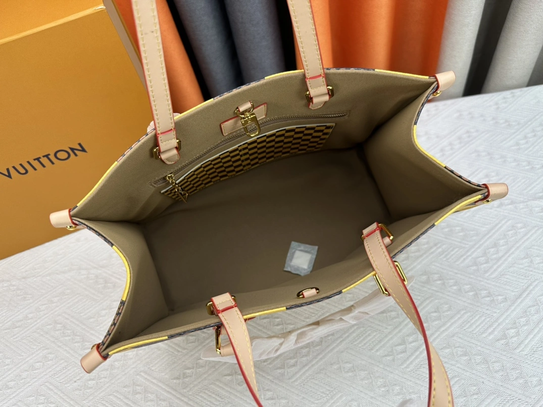 Louis Vuitton AAA Quality Tote-Handbags For Women EyeCatching 9178
