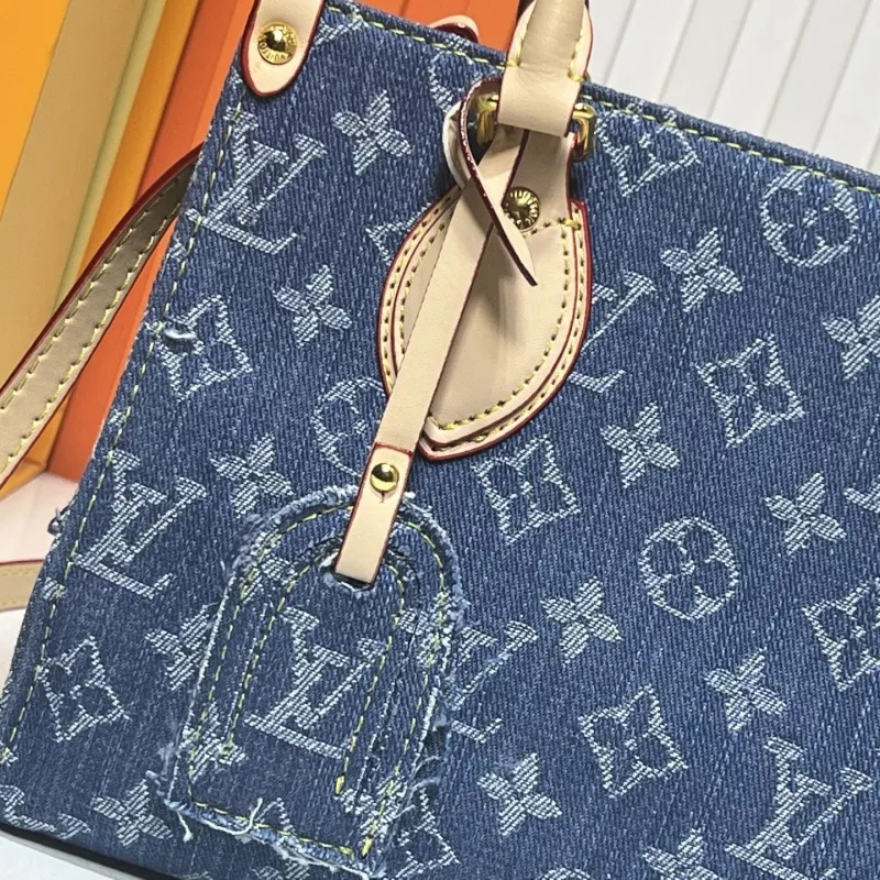 Louis Vuitton AAA Quality Tote-Handbags For Women Functional 5503