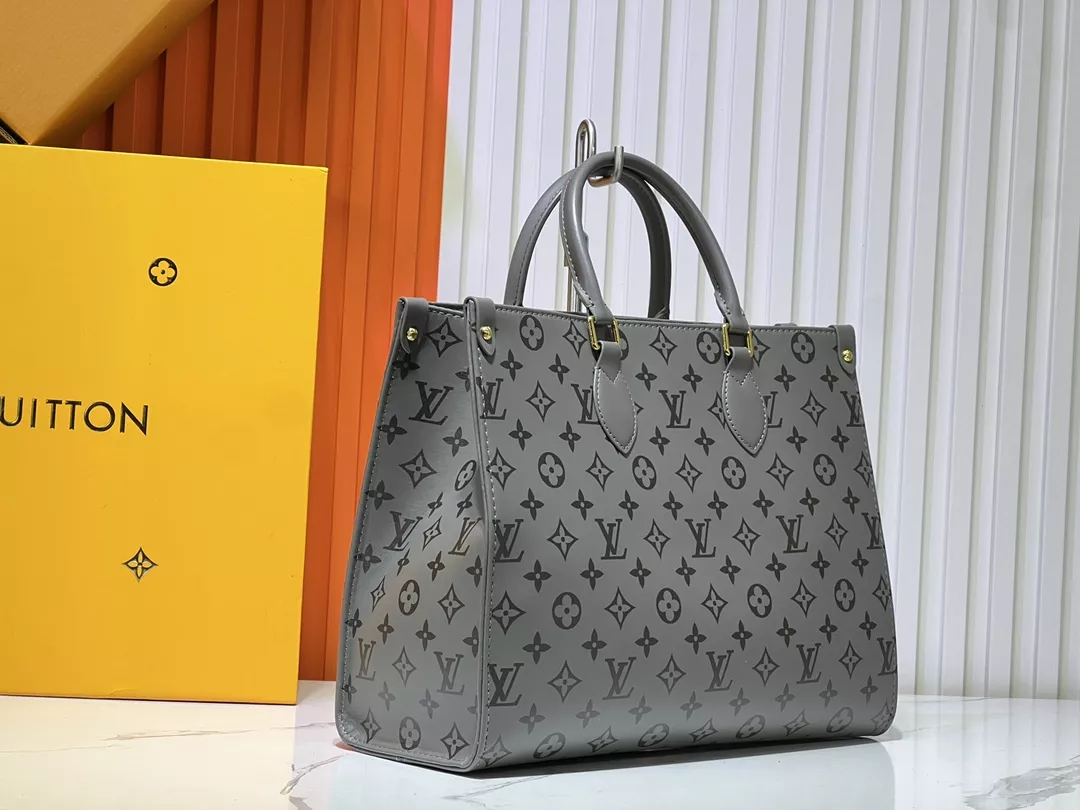 Louis Vuitton AAA Quality Tote-Handbags For Women GoAnywhere 4716