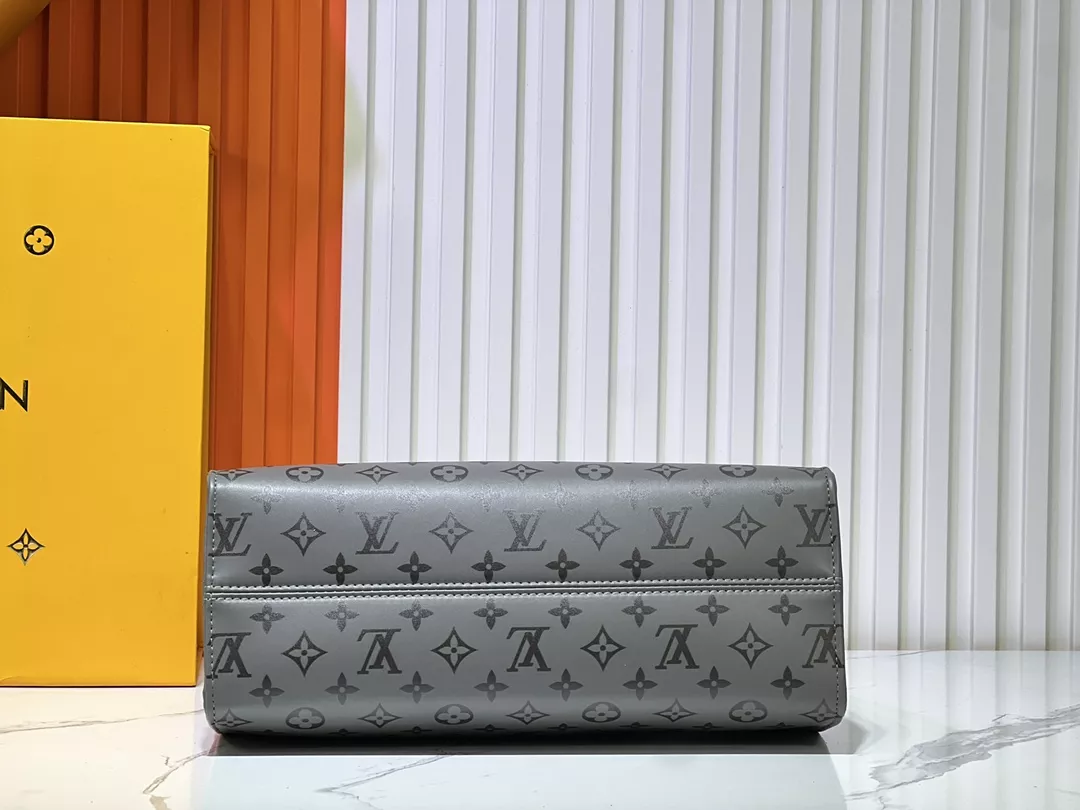 Louis Vuitton AAA Quality Tote-Handbags For Women GoAnywhere 4716