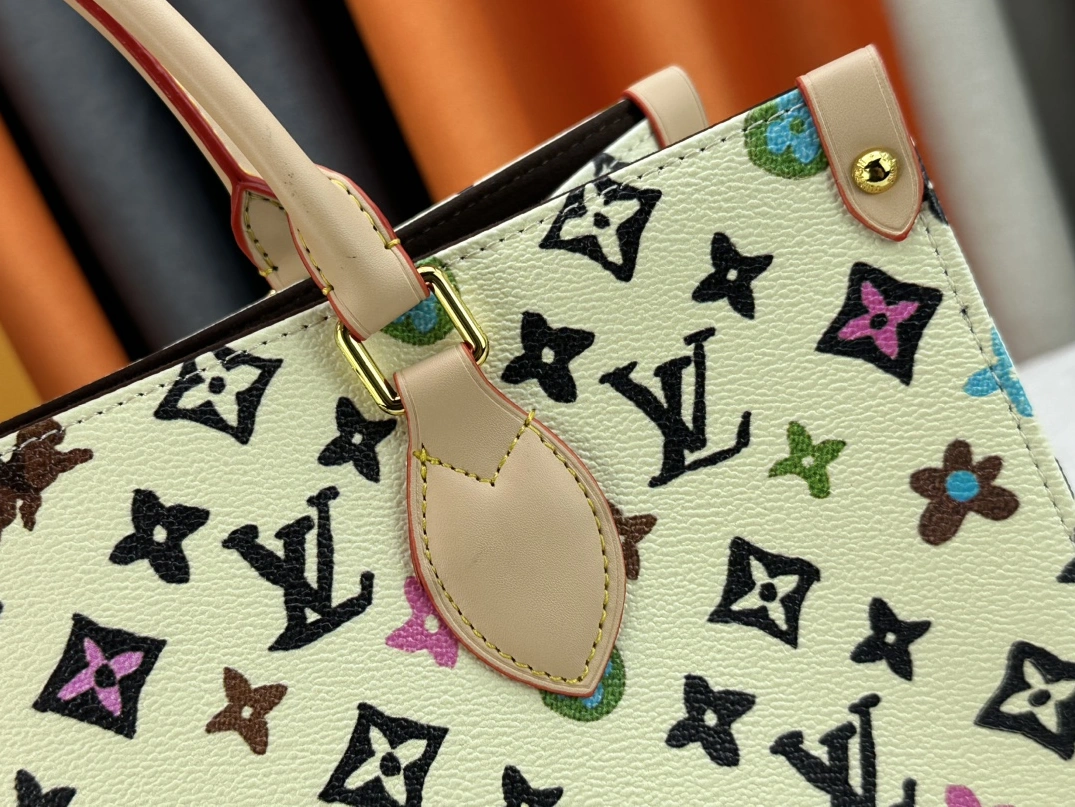 Louis Vuitton AAA Quality Tote-Handbags For Women Sleek 3563