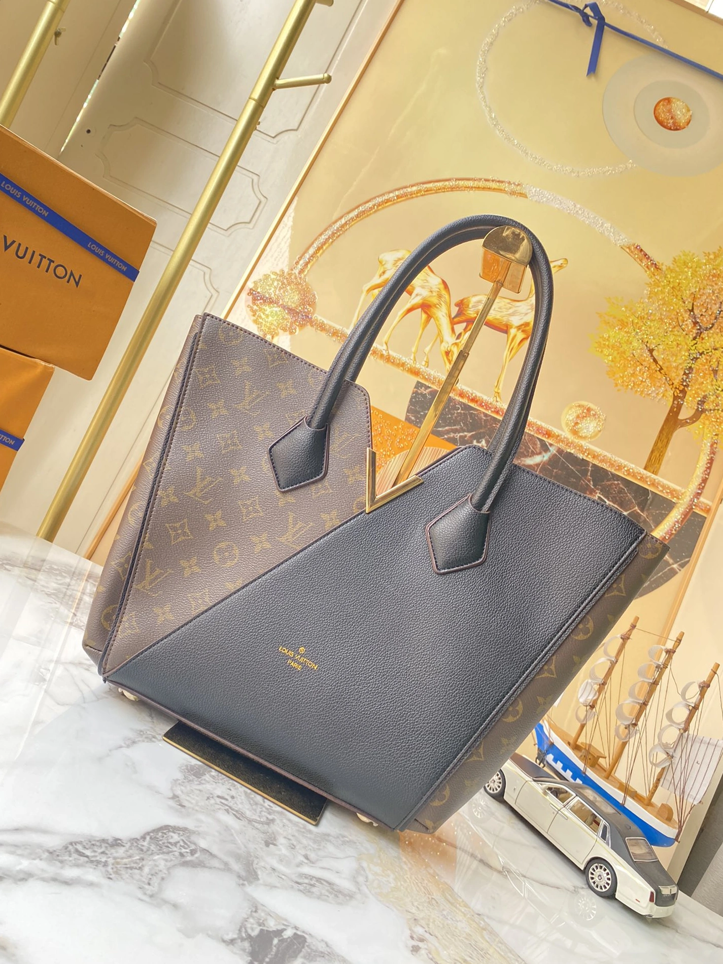 Louis Vuitton AAA Quality Tote-Handbags For Women SportInspired 2673