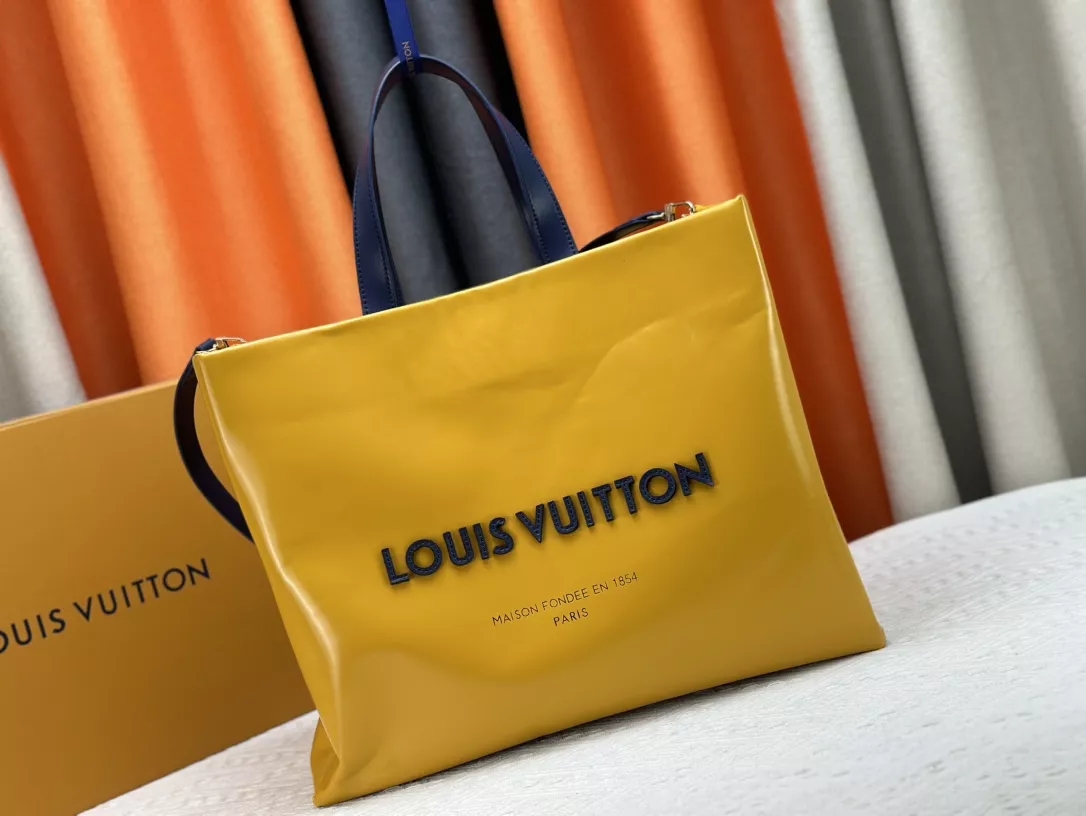 Louis Vuitton AAA Quality Tote-Handbags For Women Stylish 4204