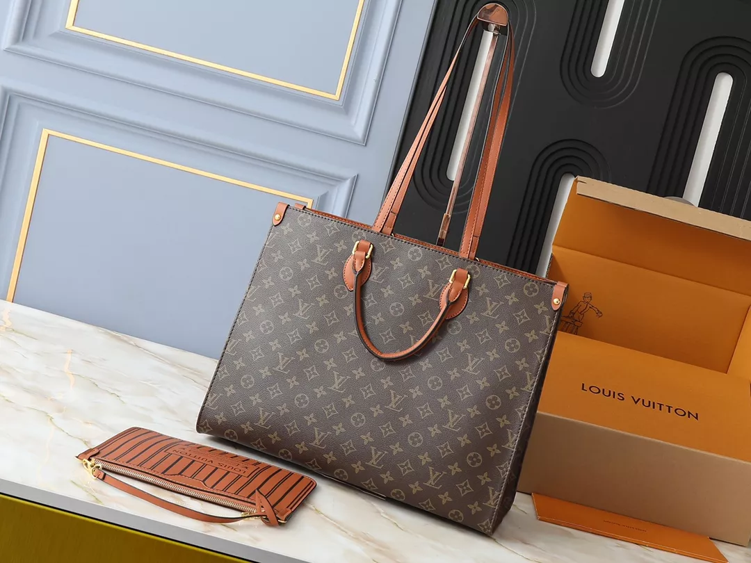 Louis Vuitton AAA Quality Tote-Handbags For Women Versatile 8238