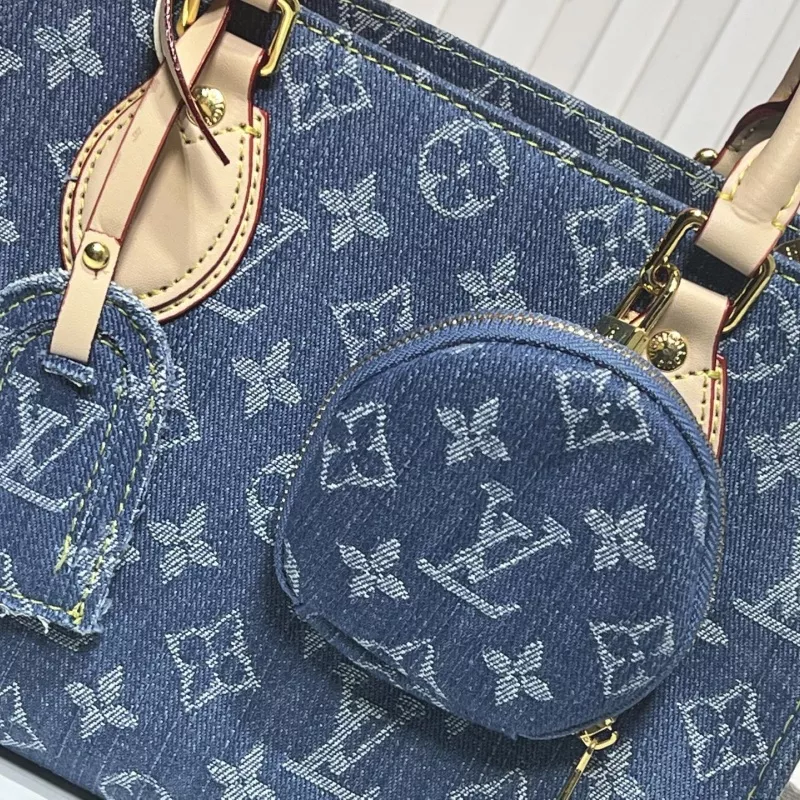 Louis Vuitton AAA Quality Tote-Handbags For Women WellDesigned 7468
