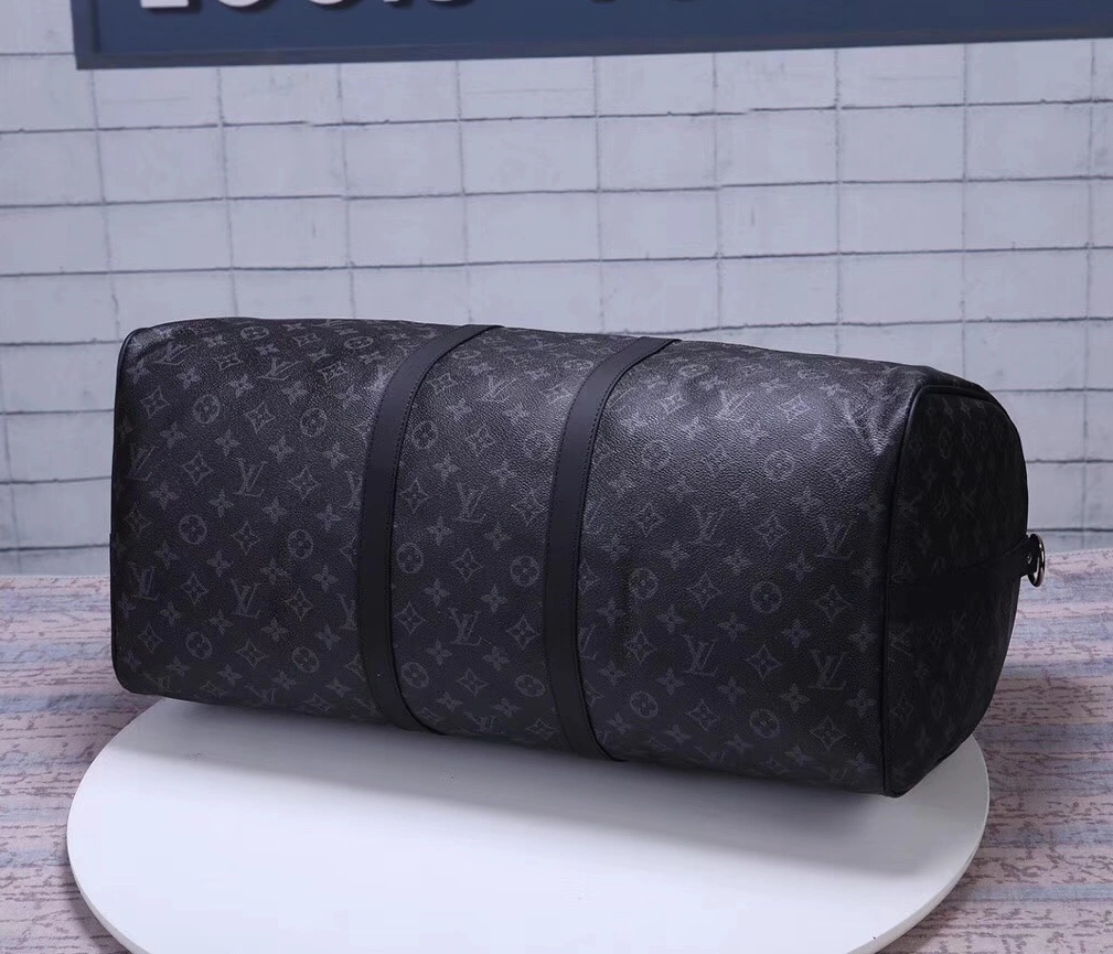 Louis Vuitton AAA Quality Travel Bags EyeCatching 3520