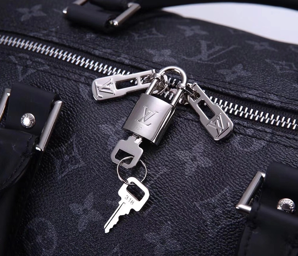 Louis Vuitton AAA Quality Travel Bags EyeCatching 3520