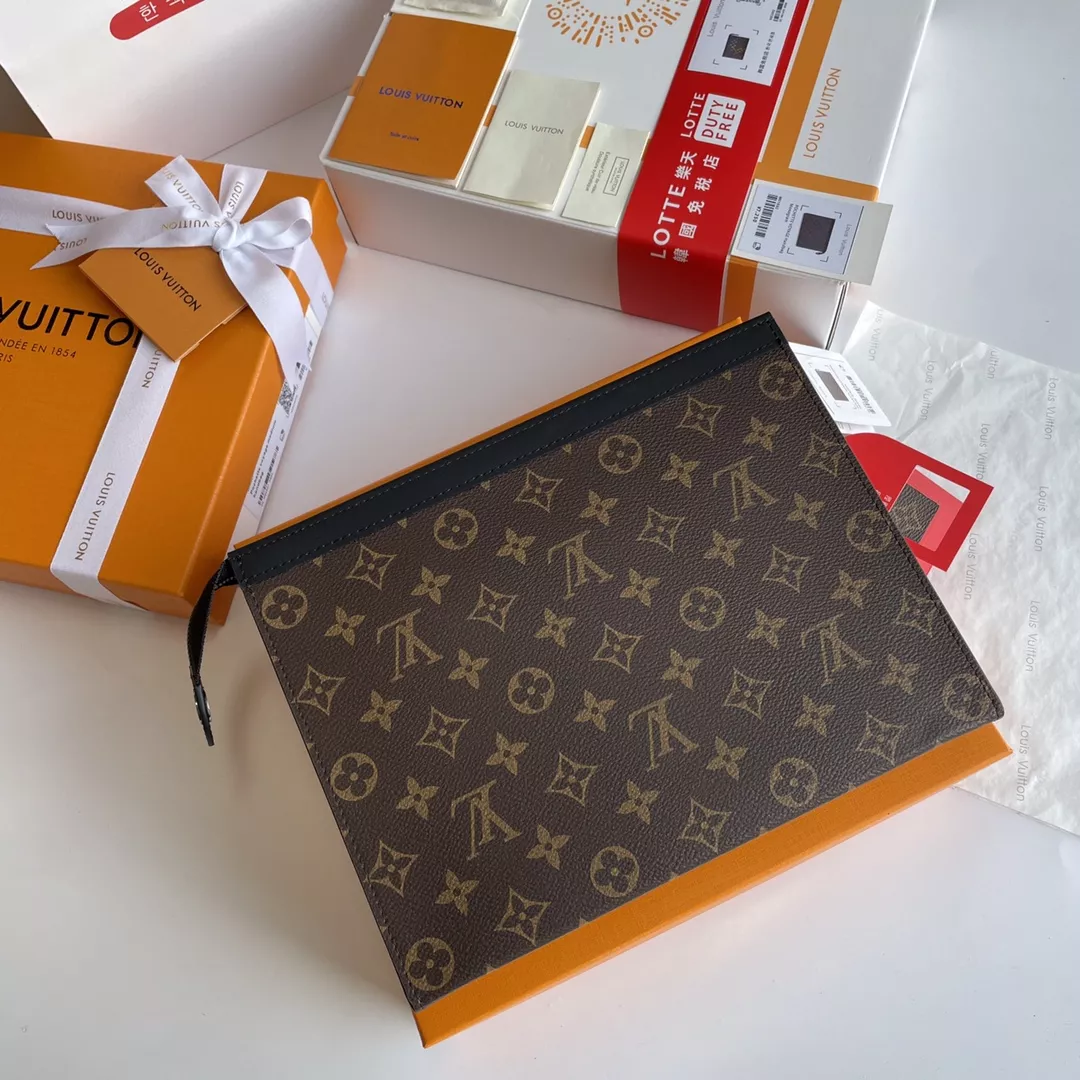 Louis Vuitton AAA Quality Wallets Bold 189