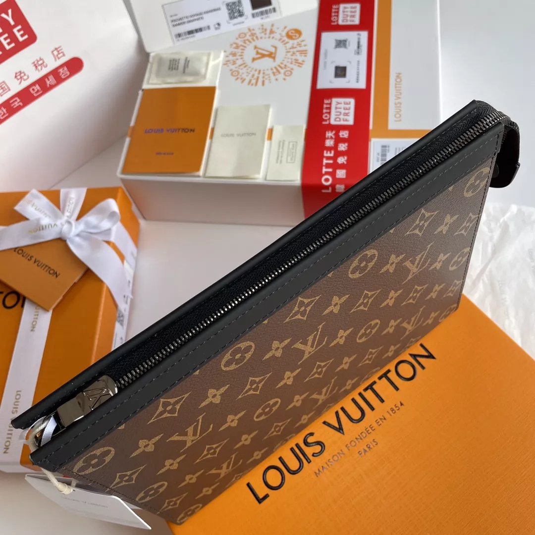 Louis Vuitton AAA Quality Wallets Bold 189