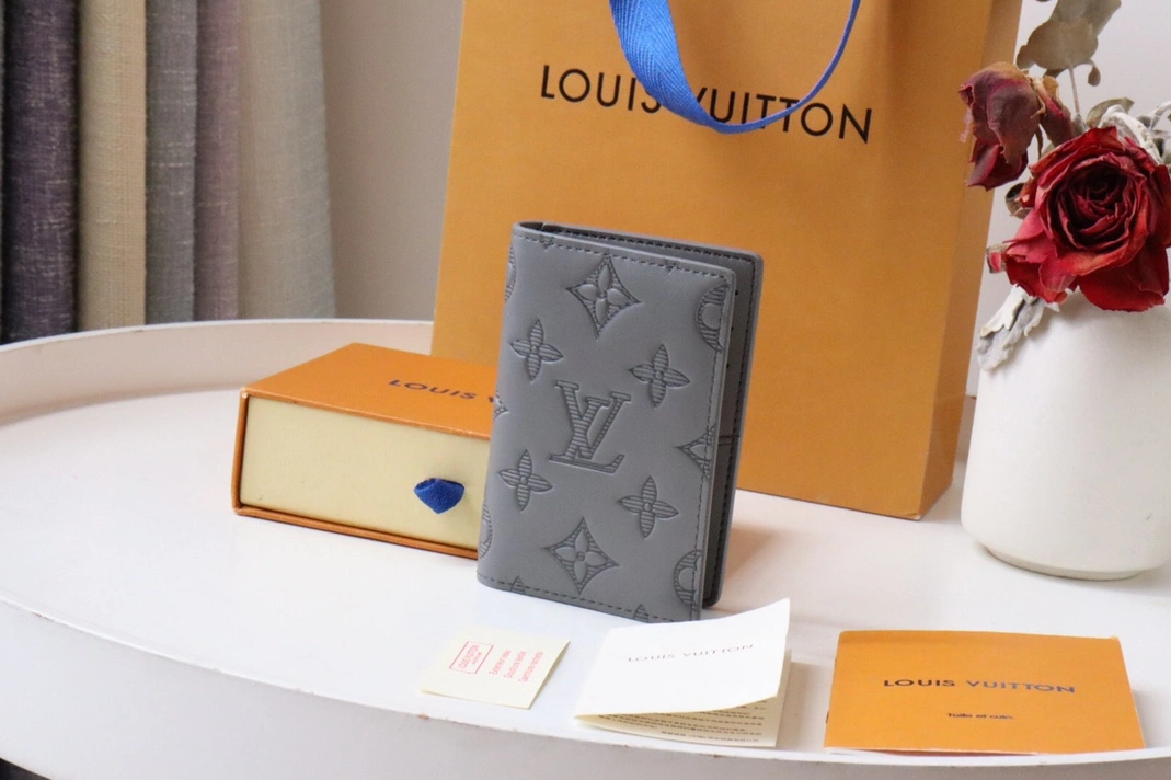 Louis Vuitton AAA Quality Wallets Breathable 6252