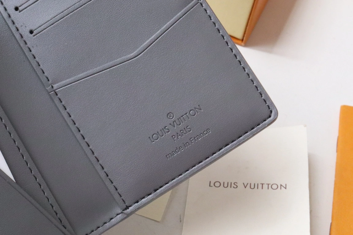 Louis Vuitton AAA Quality Wallets Breathable 6252