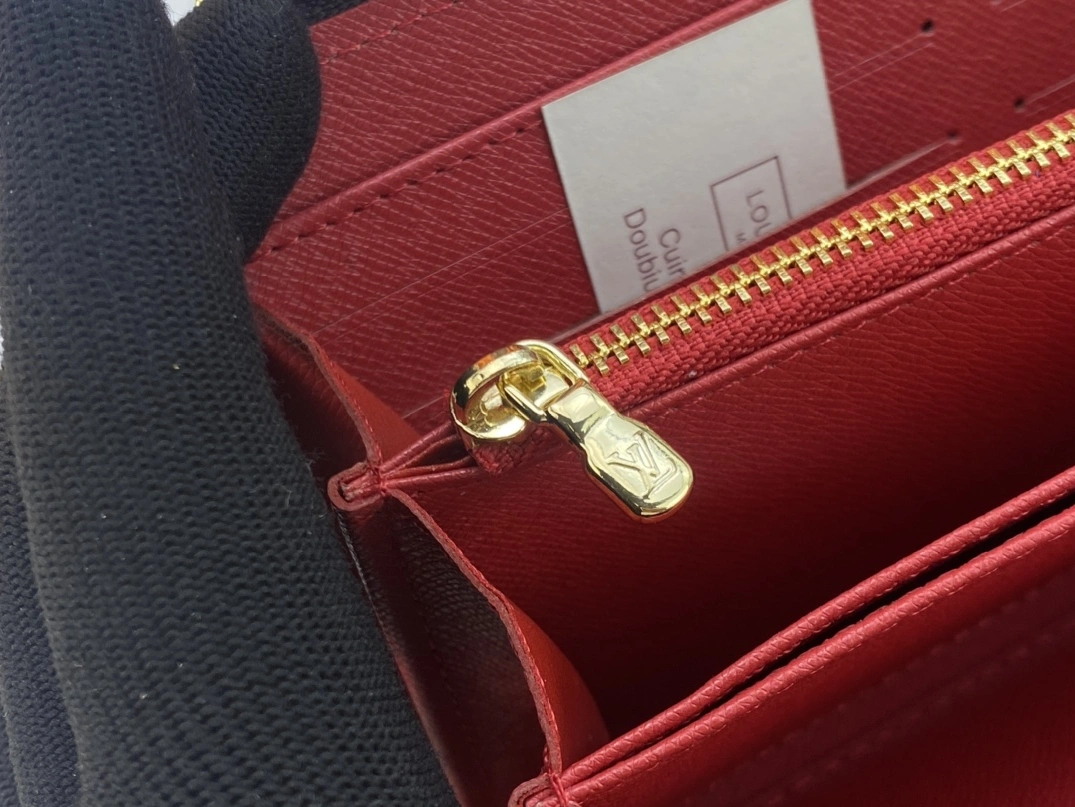 Louis Vuitton AAA Quality Wallets Comfortable 3593