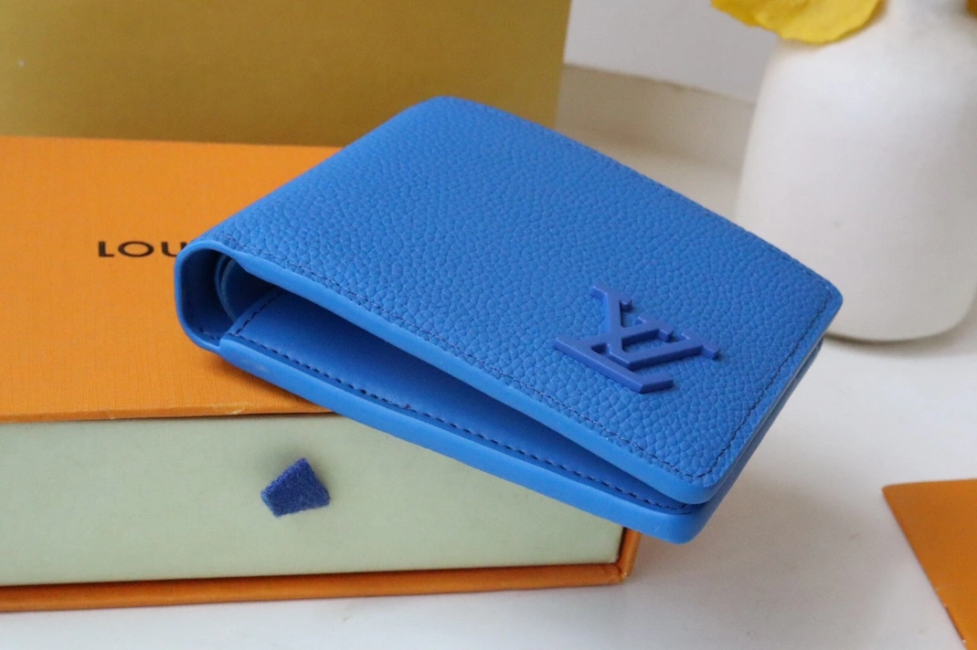 Louis Vuitton AAA Quality Wallets Comfortable 3652