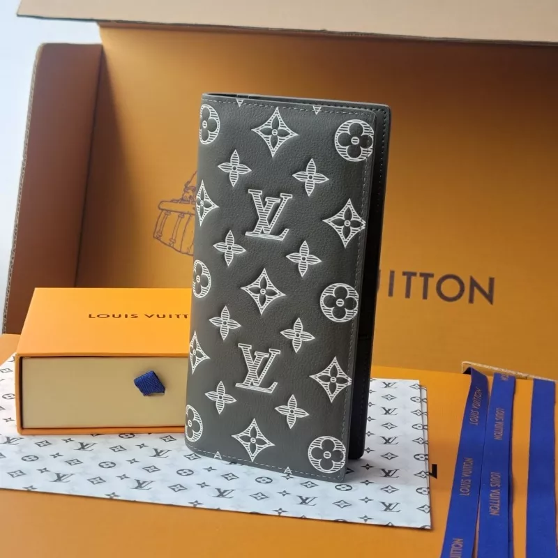 Louis Vuitton AAA Quality Wallets Durable 3902