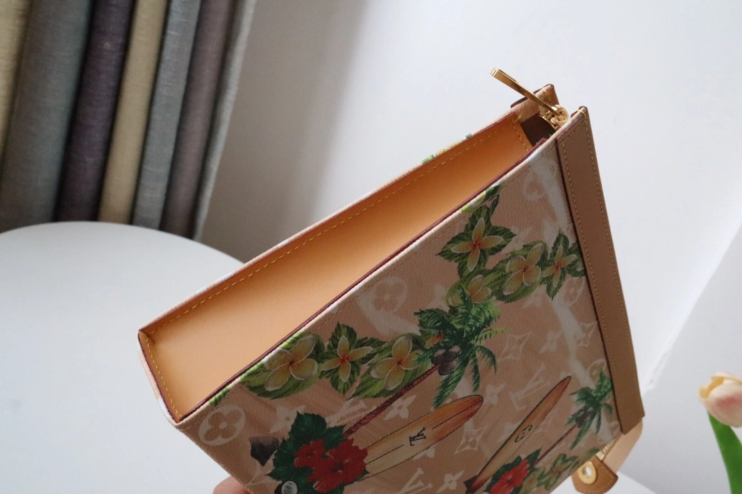 Louis Vuitton AAA Quality Wallets Efficient 7776