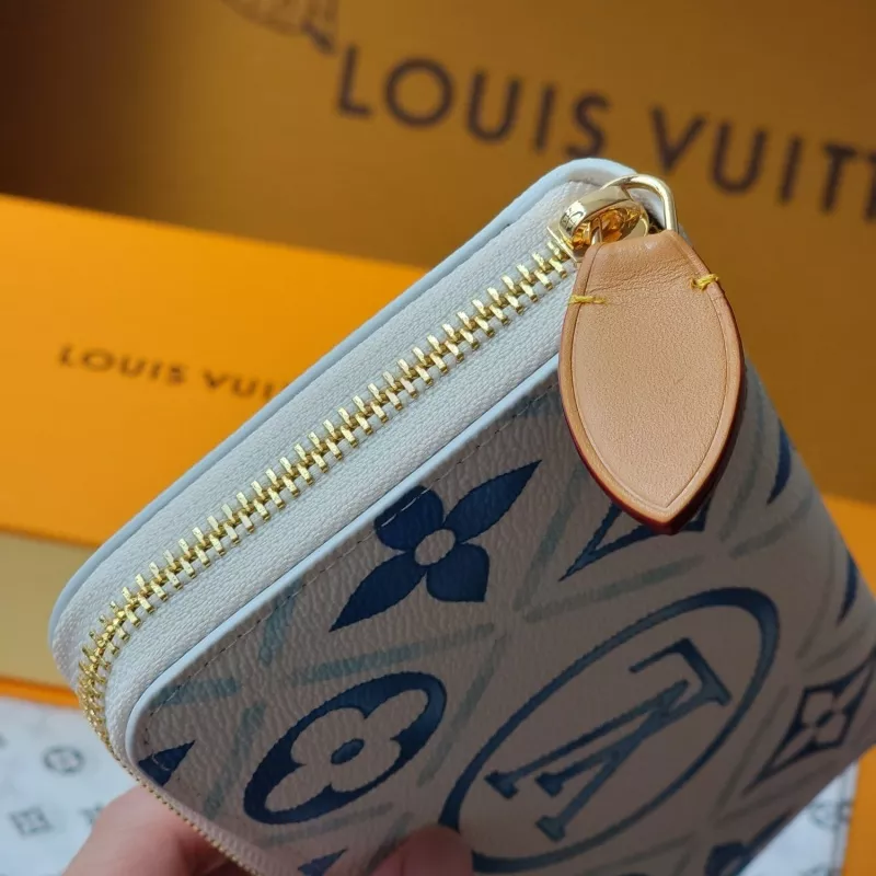Louis Vuitton AAA Quality Wallets Fashionable 1745
