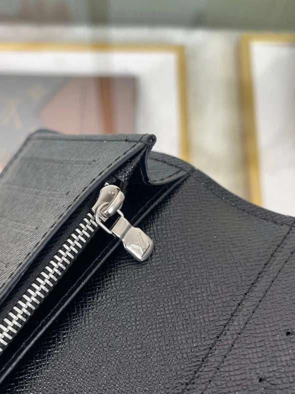 Louis Vuitton AAA Quality Wallets For Unisex Fashionable 7149