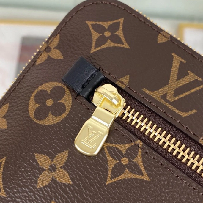 Louis Vuitton AAA Quality Wallets For Unisex Flexible 9213
