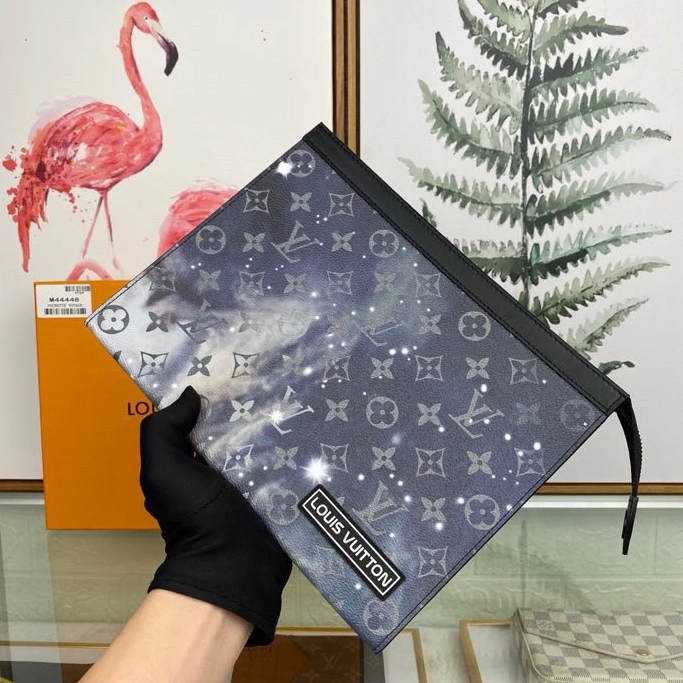 Louis Vuitton AAA Quality Wallets For Unisex Functional 1215
