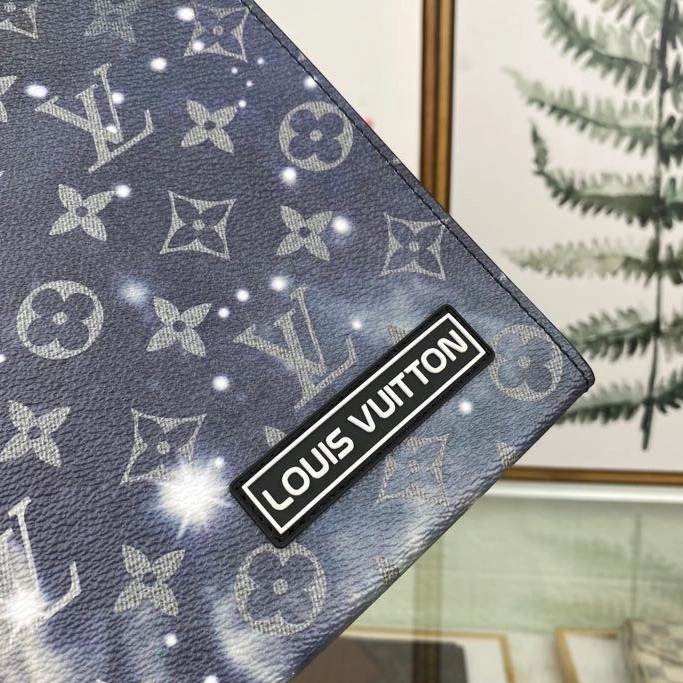 Louis Vuitton AAA Quality Wallets For Unisex Functional 1215