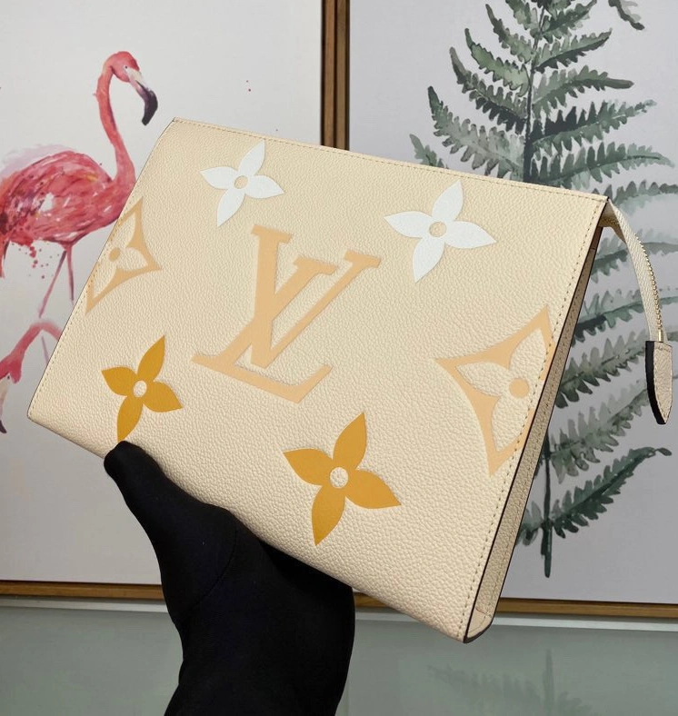 Louis Vuitton AAA Quality Wallets For Unisex SmartChoice 9018