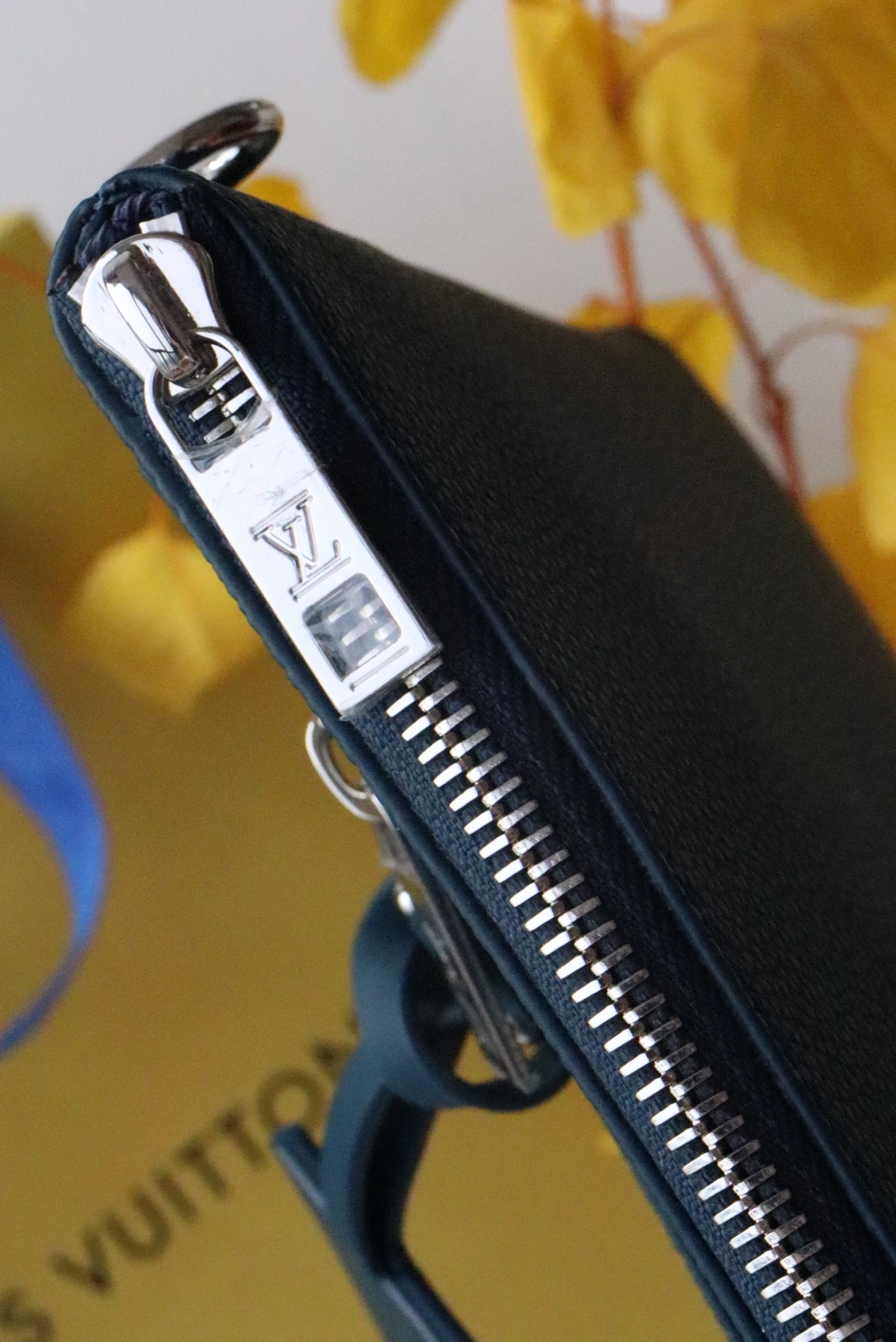 Louis Vuitton AAA Quality Wallets For Unisex Stylish 7246
