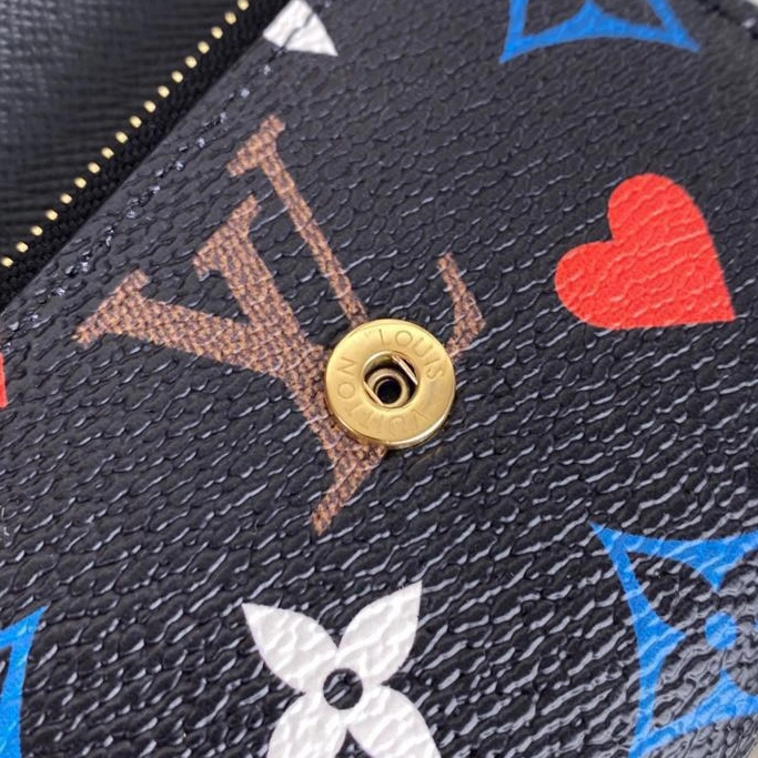 Louis Vuitton AAA Quality Wallets For Women Bold 8649