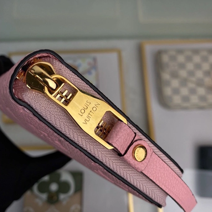 Louis Vuitton AAA Quality Wallets For Women Bright 2920