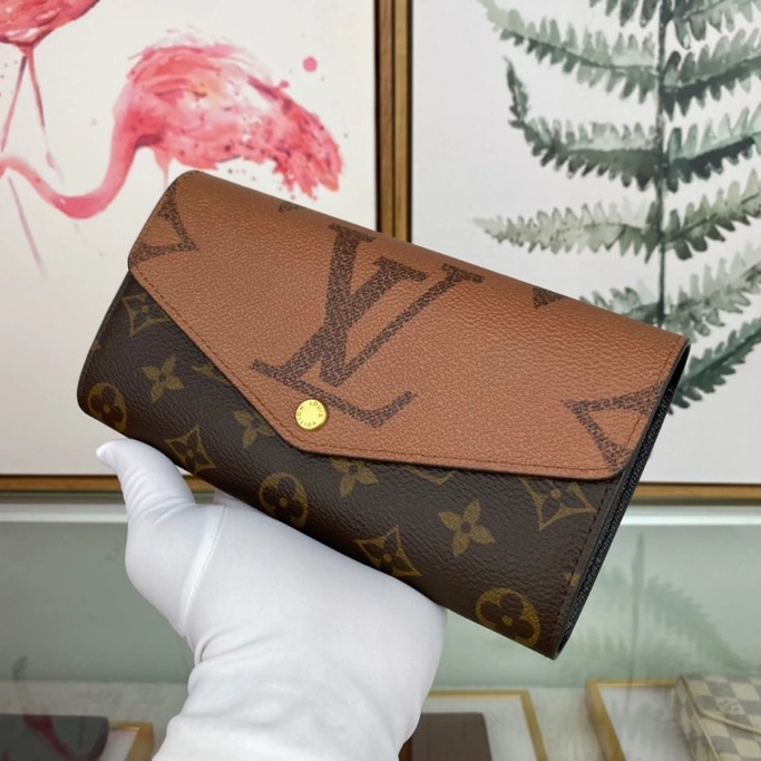 Louis Vuitton AAA Quality Wallets For Women Classic 6057