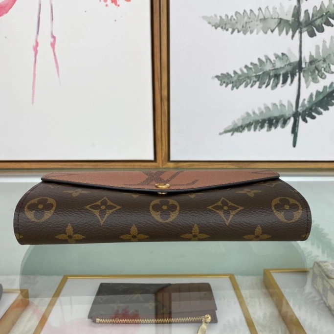 Louis Vuitton AAA Quality Wallets For Women Classic 6057