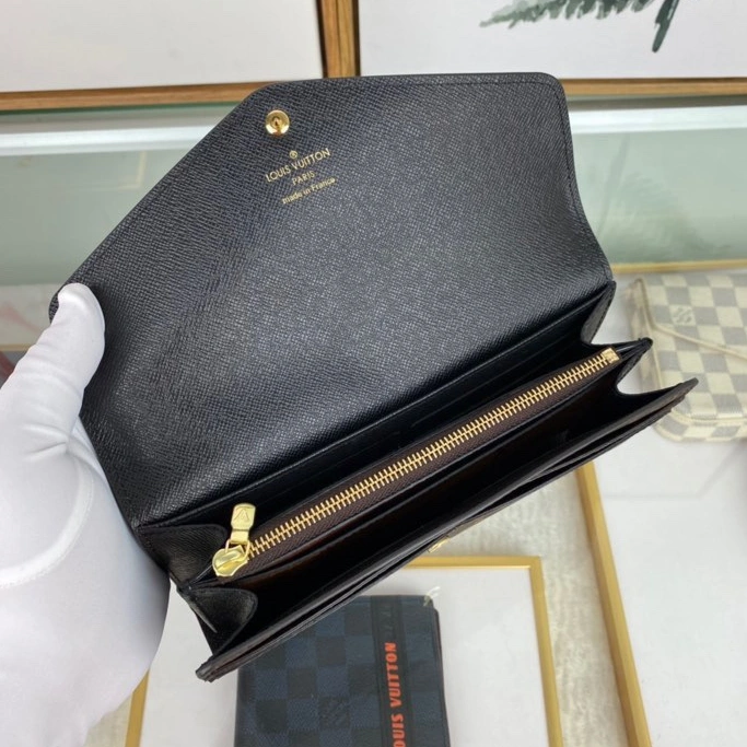 Louis Vuitton AAA Quality Wallets For Women Classic 6057