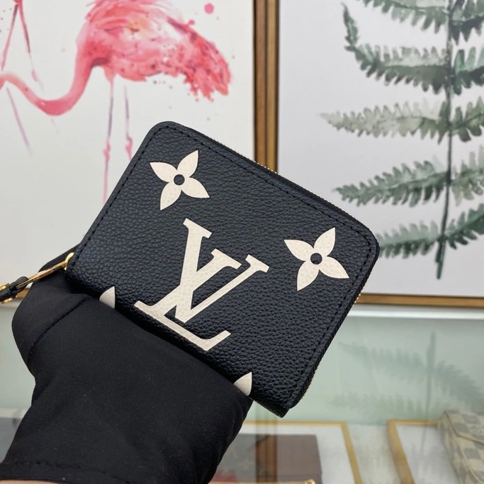 Louis Vuitton AAA Quality Wallets For Women Elegant 1913