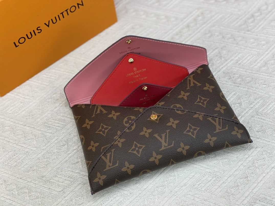 Louis Vuitton AAA Quality Wallets For Women EyeCatching 1791