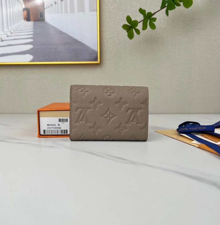 Louis Vuitton AAA Quality Wallets For Women HighQuality 8538