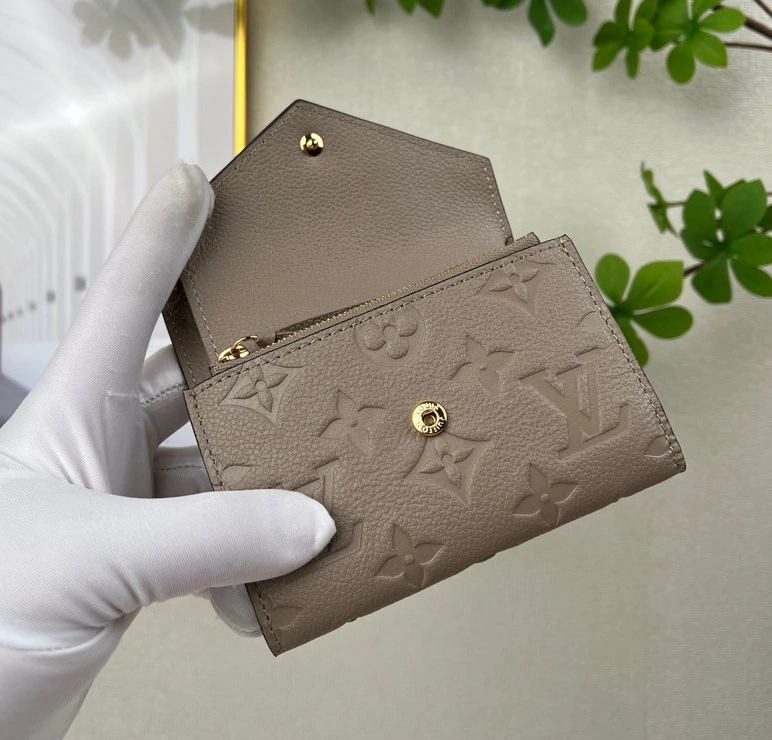 Louis Vuitton AAA Quality Wallets For Women HighQuality 8538