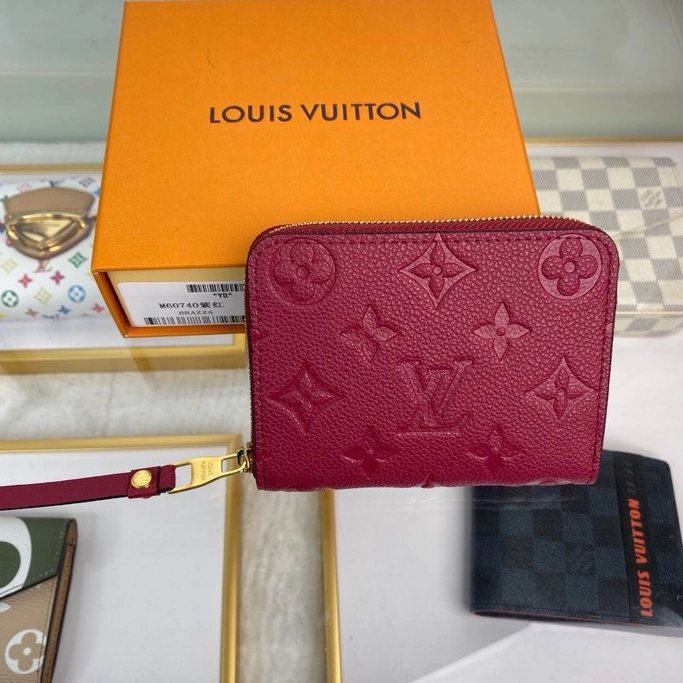 Louis Vuitton AAA Quality Wallets For Women Minimalist 8540